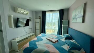 Condo, 2 habitaciones, para no fumadores, balcón | Caja de seguridad en la habitación y cortinas blackout