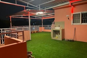 Terrace/patio - Studio near Manyata Tech park Only girls and couples (Bengaluru)