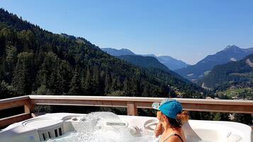 Bain à remous extérieur