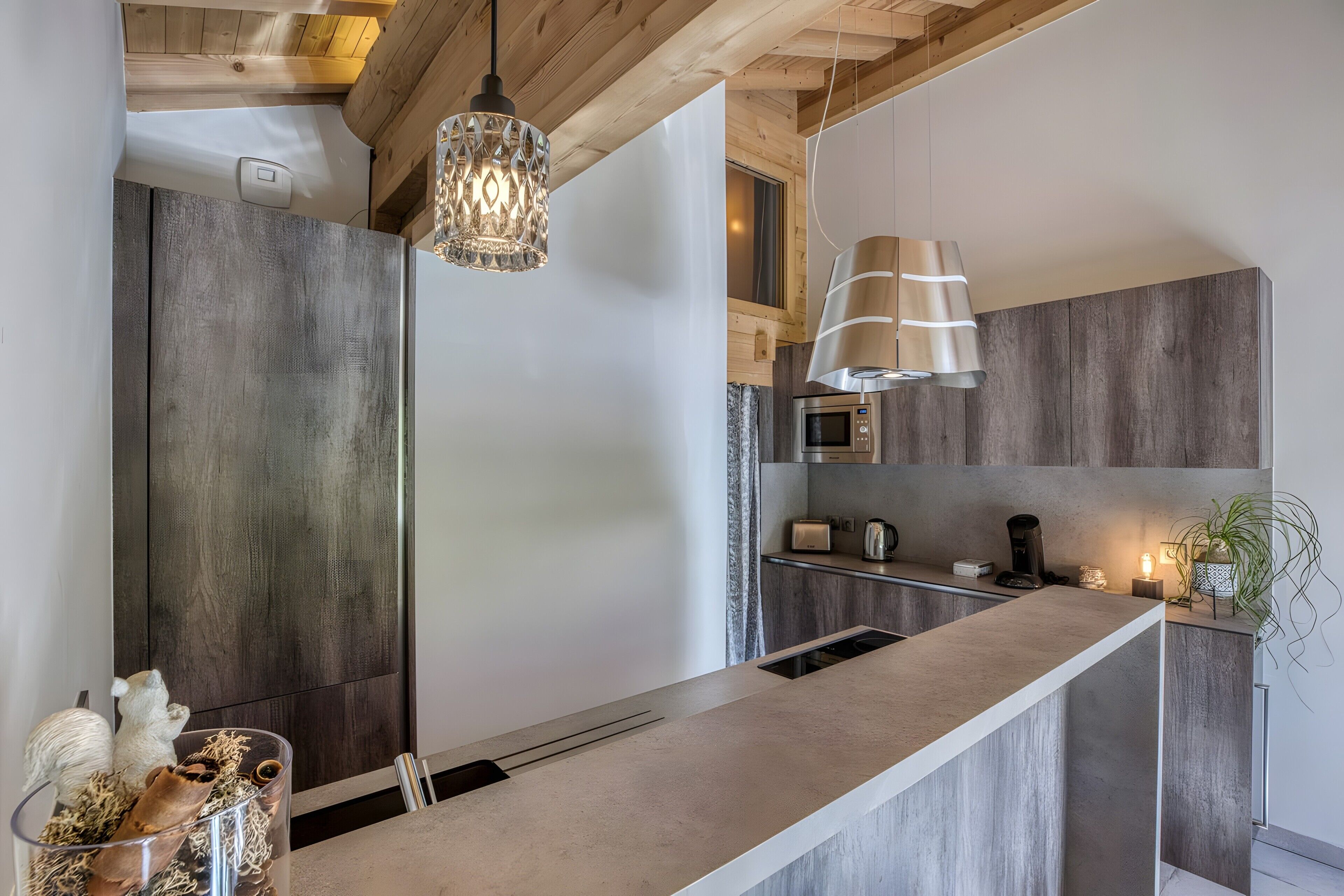 Refrigerador, microondas, horno, placa de cocina