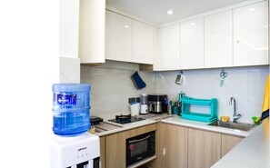 Estúdio luxo | Cozinha privada | Micro-ondas, talheres/pratos/utensílios de cozinha