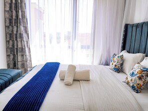 Deluxe Studio | Ruang kerja komputer riba, Wi-fi percuma 
