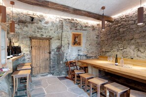 Dining - Apartment 'Rielingerhof' with Mountain View, Shared Terrace and Wi-Fi (Klobenstein)