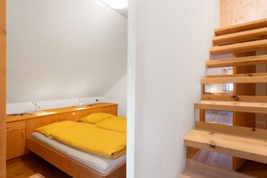 2 chambres, bureau, Wi-Fi, draps fournis