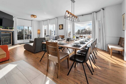 Albatros | Spa, Pool Table & River View