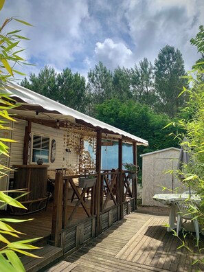 Terrace/patio - Comfortable mobile home in Capbreton, near beach & forest, weekly rental (Capbreton)
