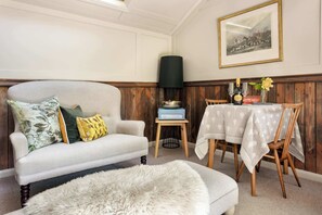 Living area - The Hut @Rawsons | Ridgestone (Levens)