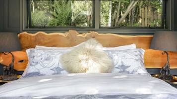 1 bedroom, internet, bed sheets