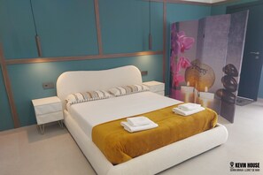 9 bedrooms, desk, iron/ironing board, free WiFi
