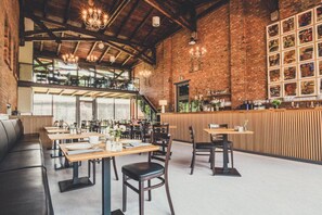 Lunch, dinner served; German cuisine, garden views 