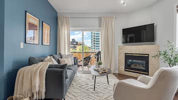 Smart TV, fireplace, offices