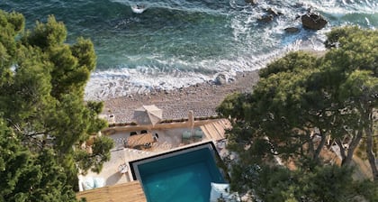SeiSensi Luxury Beach Villa