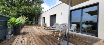 Large apartment with hammam, sauna, terrace, between Bordeaux and Saint-Emilion