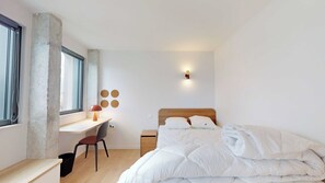 Leilighet | 1 soverom, skrivebord for bærbar PC og sengetøy