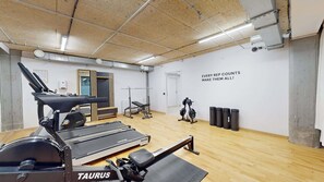 Apartment | Fitness facility - Room 1211 in a Premium Residence- Sport/laundry (Paris)