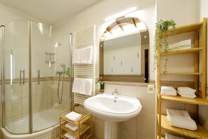 Classic Suite, 2 Bedrooms, Balcony