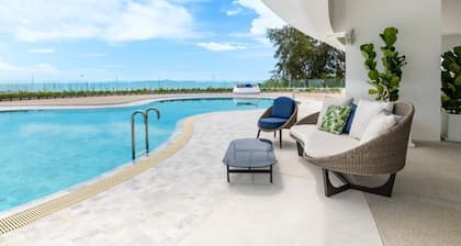 Yacht Charter Nova Princess. Accommodation for up to 8 people
