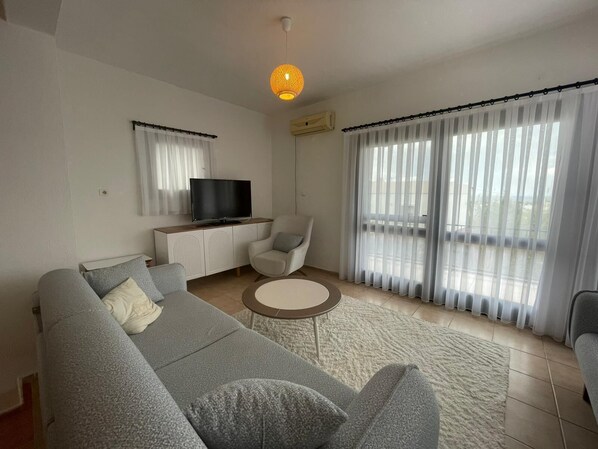 Living area - Deniz Manzaralı Geniş Teraslı Evimiz (Turgutreis)