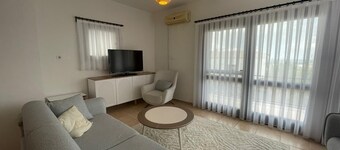 Deniz Manzaralı Geniş Teraslı Evimiz