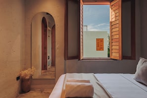 6 chambres, fer et planche à repasser, Wi-Fi, draps fournis