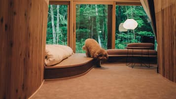 SANU CABIN BEE | シンプル客室 【愛犬同伴可】 | デスク、WiFi (無料)、ベッドシーツ