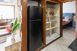 1 bedroom, WiFi (free), bed sheets