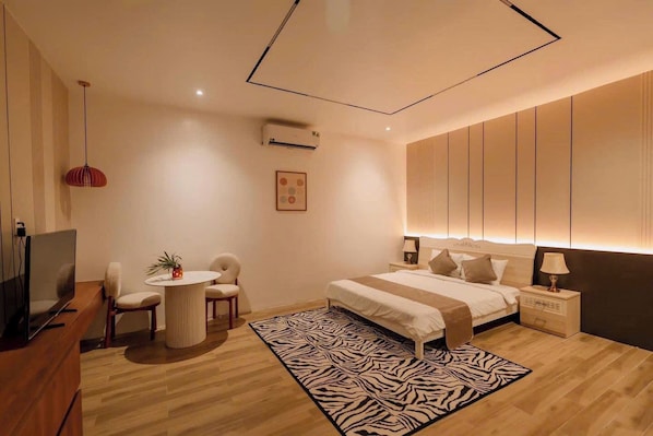 Deluxe Double Room | Blackout drapes, free WiFi