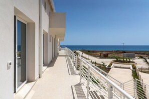 Property grounds - Charming 40 sqm apartment, perfect for 4 people, located on the first floor of a building.The property is located inside the Borgo 81 Residence, in a quiet location and a few minutes drive from the center of Marzamemi and the main tourist destinations in (Pachino)