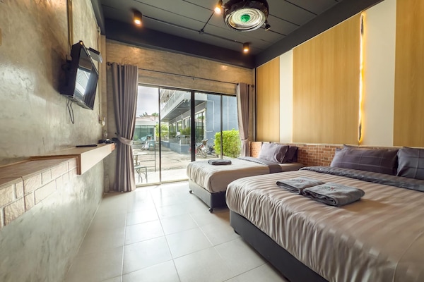 Amiigo Triple 1st Floor