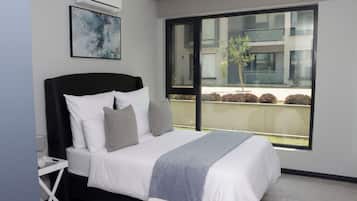 2 quartos, ferros/tábuas de passar roupa, Wi-Fi, roupa de cama