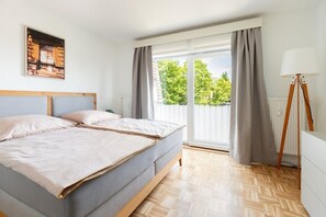 1 chambre, lit parapluie, Wi-Fi gratuit, draps fournis