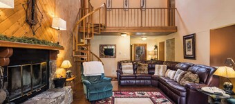 Conchas Cabin by Velo