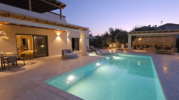 Piscina all'aperto
