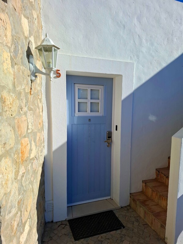 Deluxe Double Room, Balcony, Lagoon View