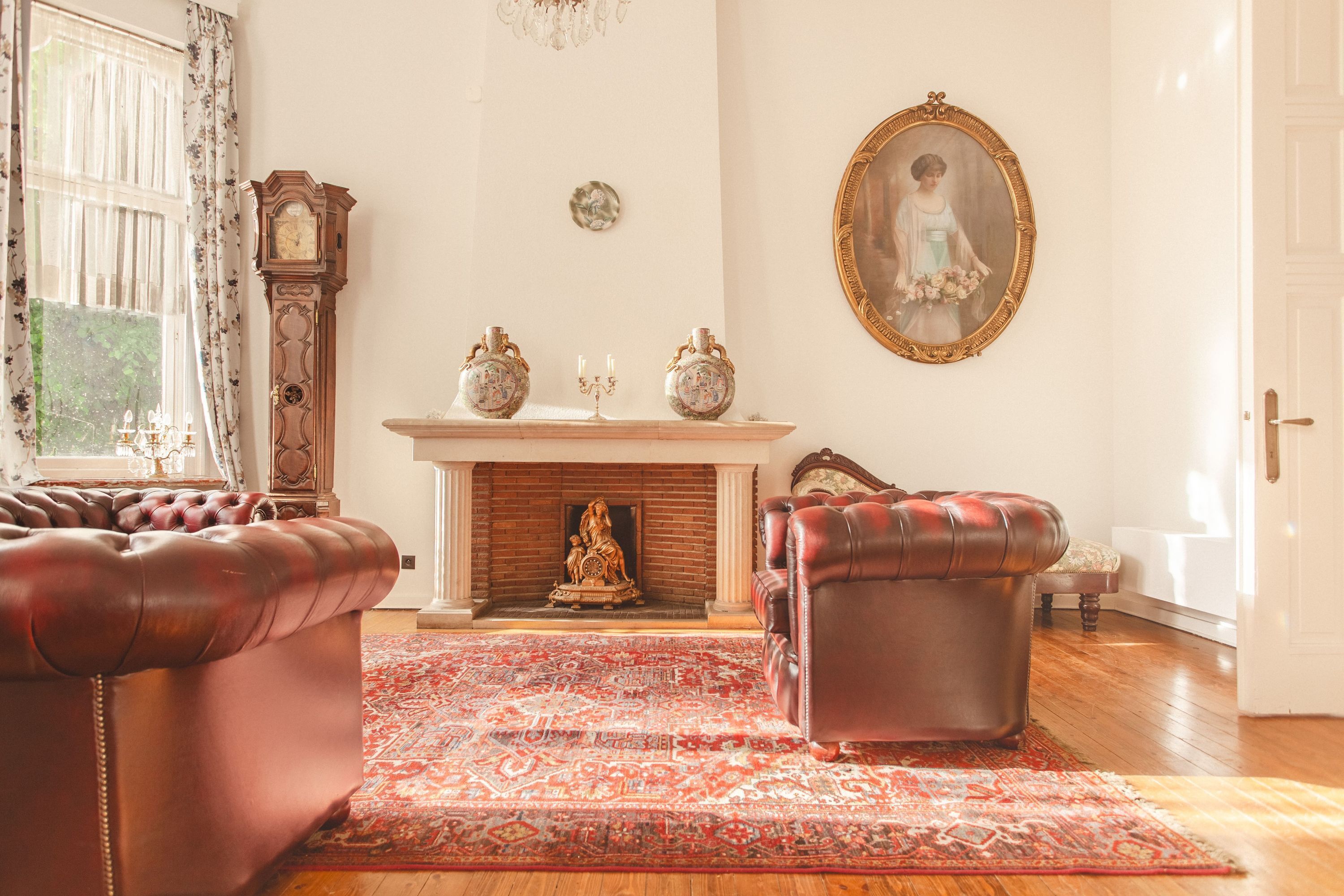 6 عدّة غرف نوم وخدمة الإنترنت