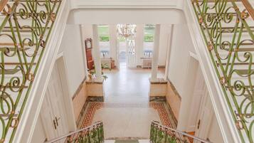 6 bedrooms, Internet