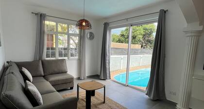 3-bedroom villa Agape beautiful Rivière Noire with WiFi, AC