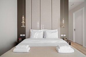 7 chambres, coffres-forts dans les chambres, fer et planche à repasser