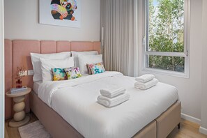 7 bedrooms, in-room safe, iron/ironing board, free WiFi