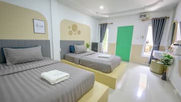 Basic Studio | Soundproofing, free WiFi