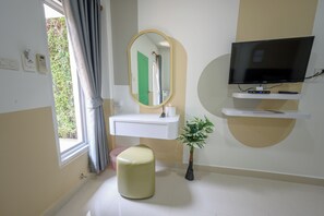 Basic Studio - Halo Sea Kohlarn (Koh Lan)