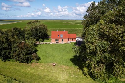 Holiday home Deichkind 25 - lovingly renovated, quiet location, for families