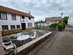 Outdoor dining - Apartment 'By B2' with Wi-Fi (Thüngen)