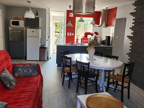 Interior - Charming house in the heart of Berry with garden and terrace (Saint-Marcel)