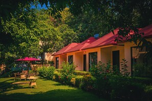 Garden - Chiraiya Resort and Hotels (Ramnagar)