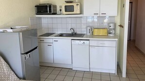 Unclassified image, 5 of 11, button - Le Croisic: 2-room with sea-view terrace - Pets allowed (Le Croisic)