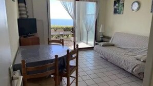 Unclassified image, 2 of 11, button - Le Croisic: 2-room with sea-view terrace - Pets allowed (Le Croisic)
