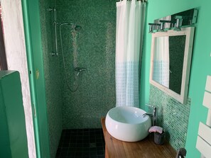Bathroom - Charming house in Croisic with veranda and garden for 4 people, dogs allowed (Le Croisic)