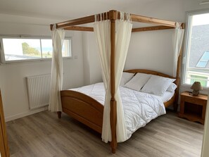 2 bedrooms