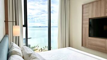 Appartement « Premier », 2 chambres, balcon, vue mer | Coffres-forts dans les chambres, rideaux occultants